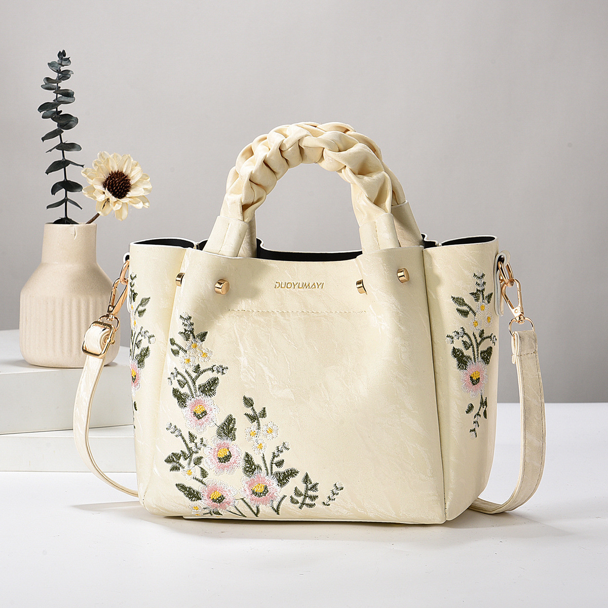 Vintage Floral Embroidered Tote Bag – Lightweight Shoulder & Crossbody Bag