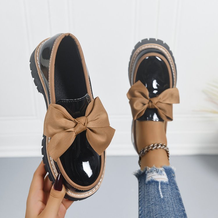 Women’s Classic Bow Loafers – Comfortable Platform Sole with Elegant Patent Finish