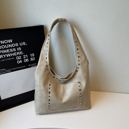 Women's Studded Vintage Leather Tote Bag – Large Capacity Shoulder Handbag