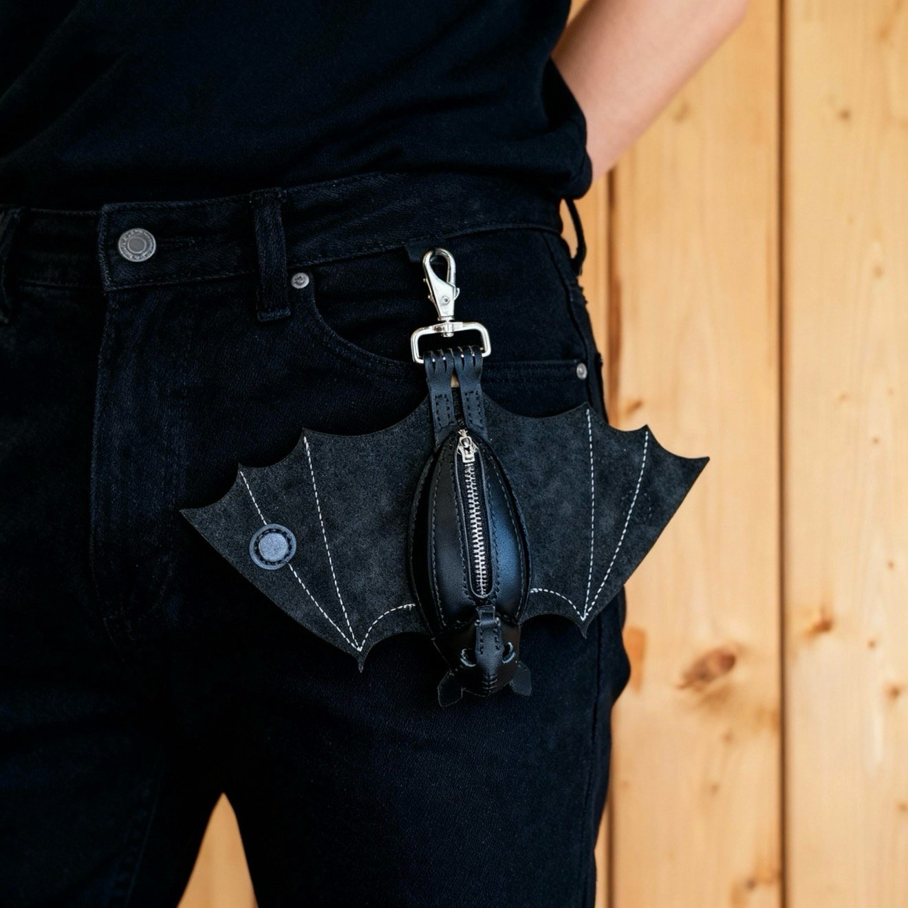 🔥Last Day 49% OFF - Leather Bat Coin Purse