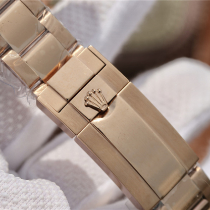 Daytona Rainbow Rose Gold Black Dial 40mm