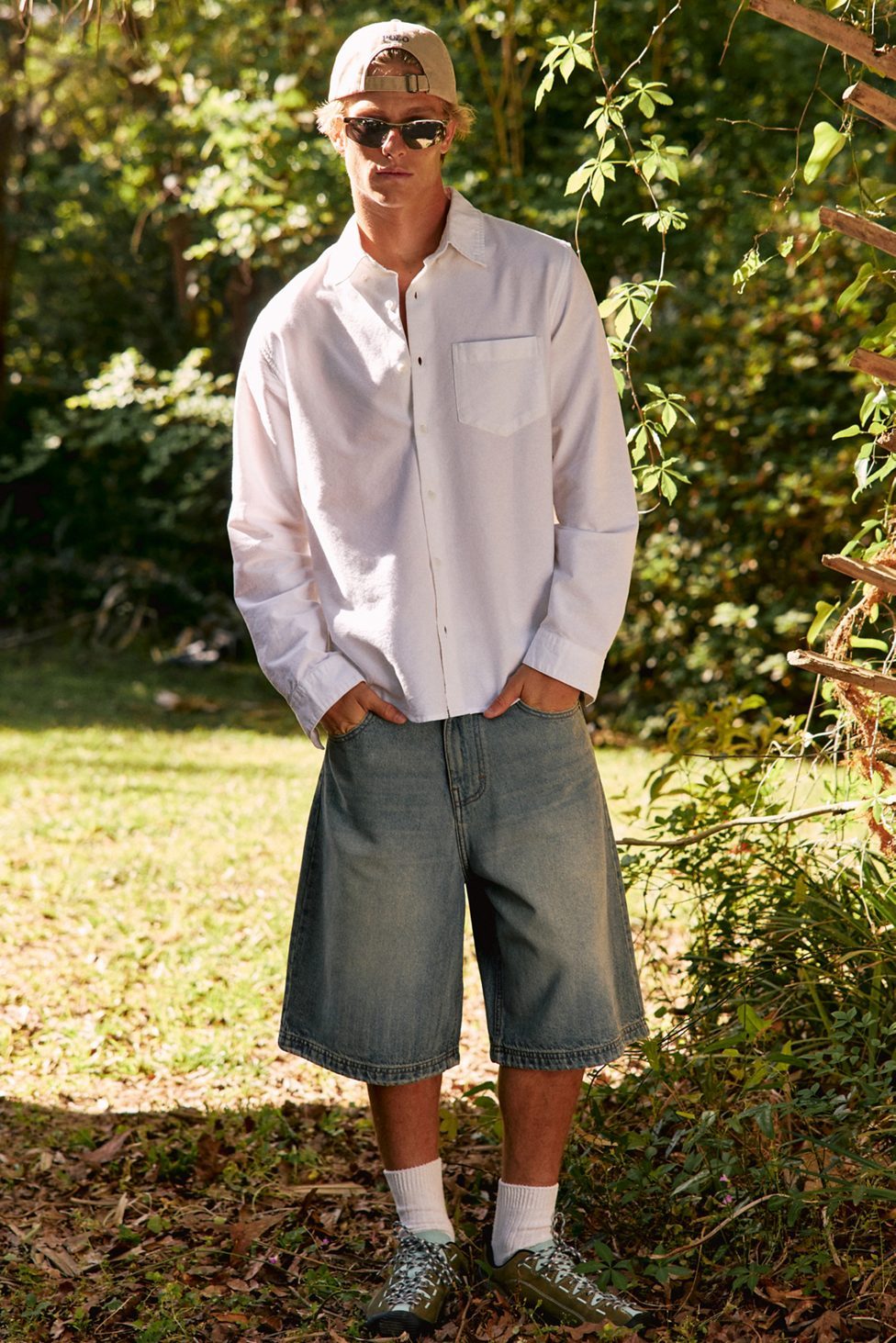 BDG Astro Baggy Washed Denim Jorts - Cat Scratch