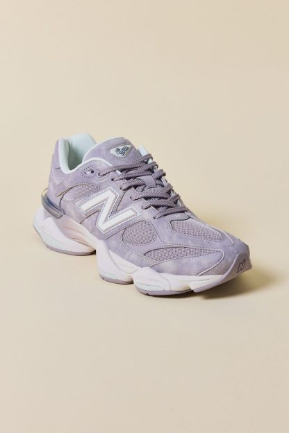 New Balance 9060 Sneakers - Truffle Salt/Sea Salt