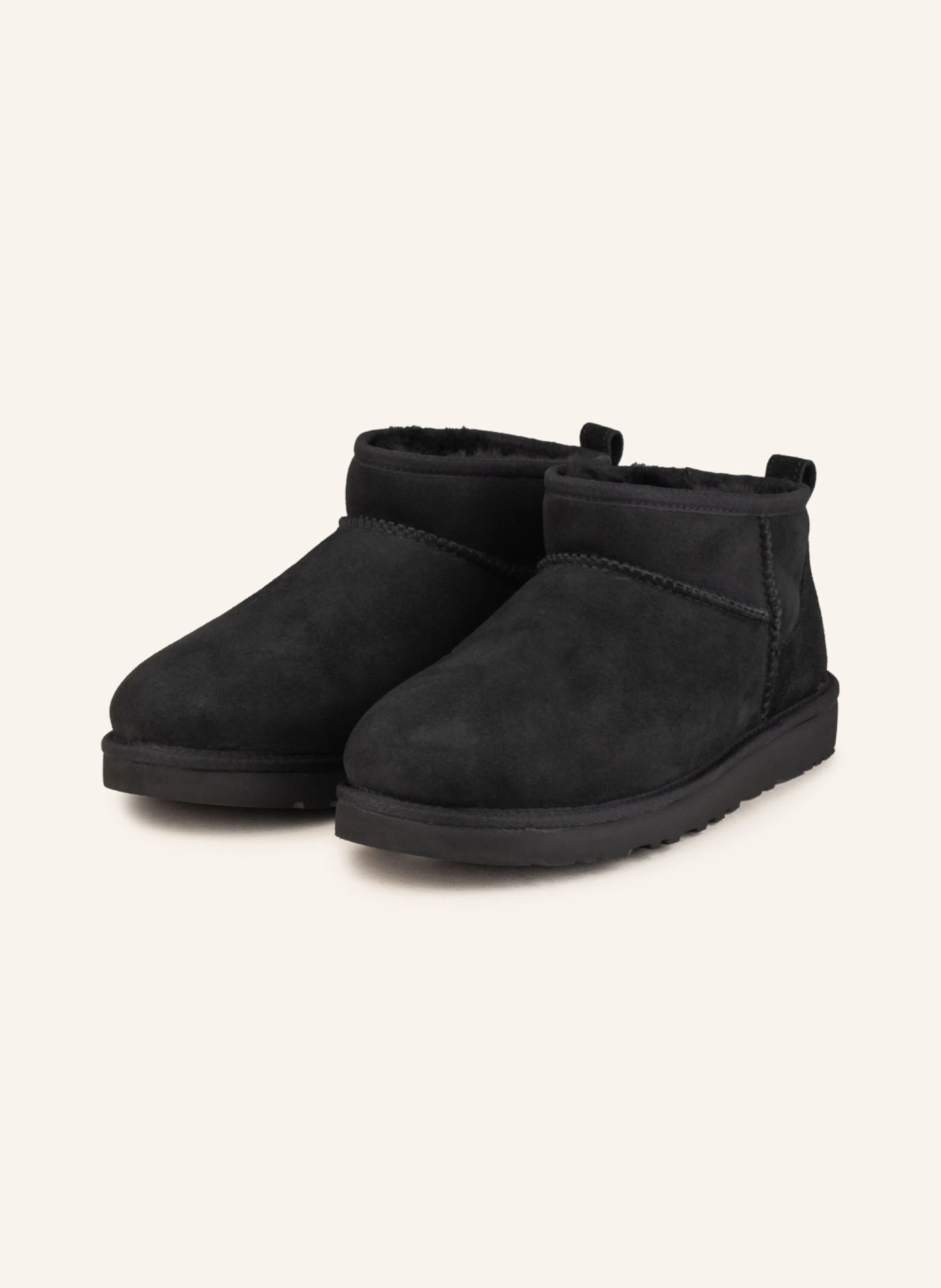 UGG Boots CLASSIC ULTRA MINI – SCHWARZ
