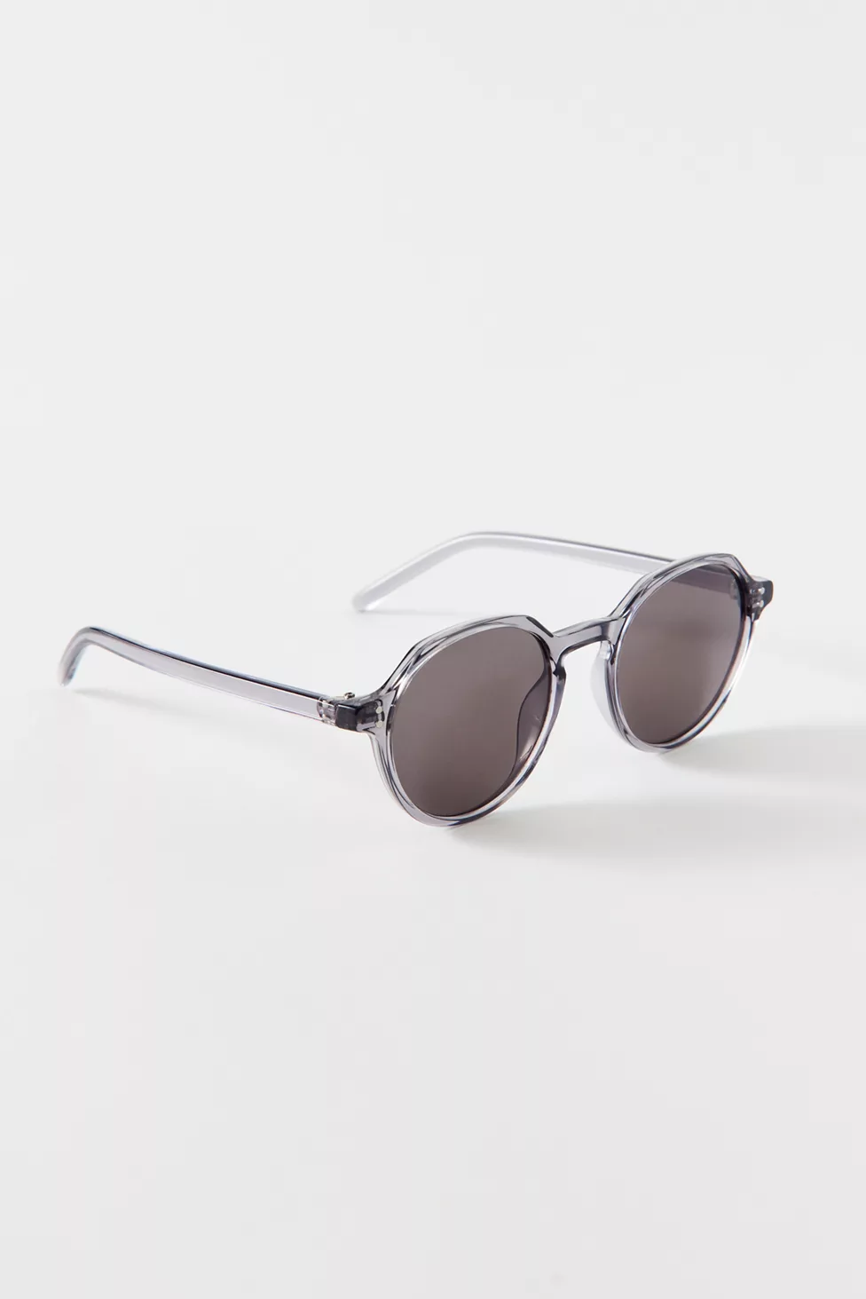 Jax Round Sunglasses - Grey