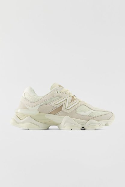 New Balance 9060 Sneakers - Linen/Timberwolf