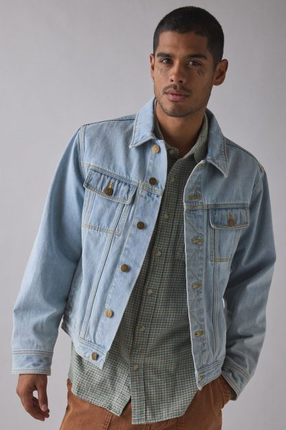 BDG Classic Denim Trucker Jacket - Light Blue