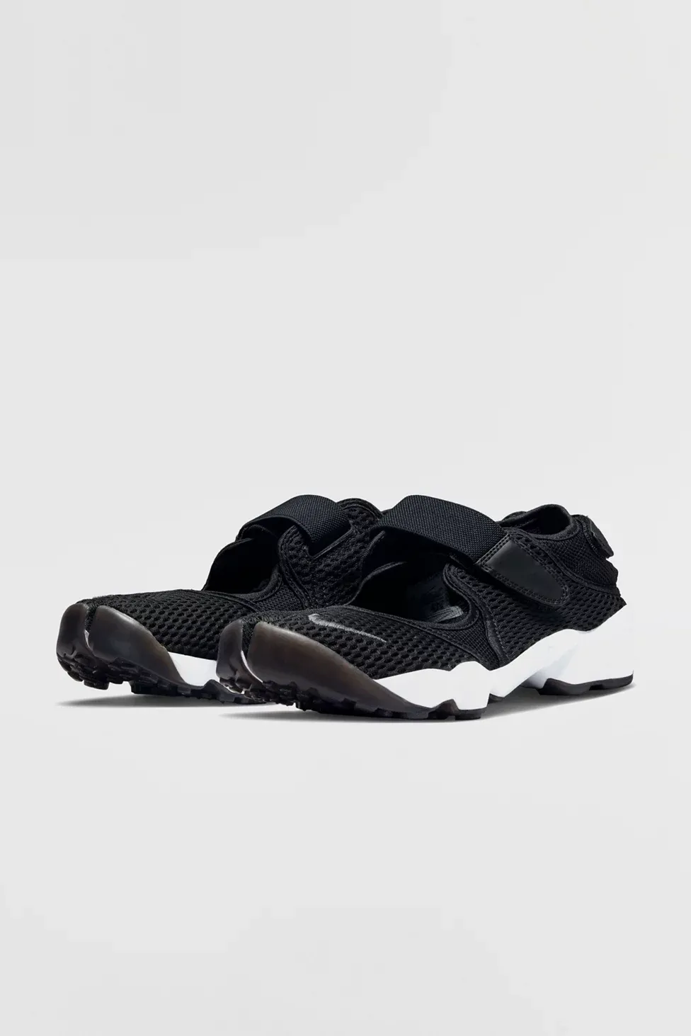 Nike Women's Air Rift Sneakers - Black/Cool Grey-White