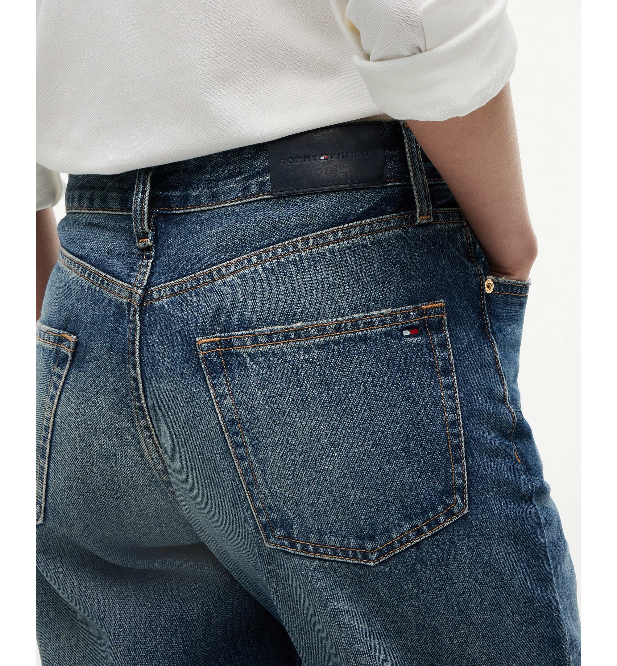 Tommy Hilfiger Women's Relaxed-Fit Straight-Leg Jeans - Cam Mid