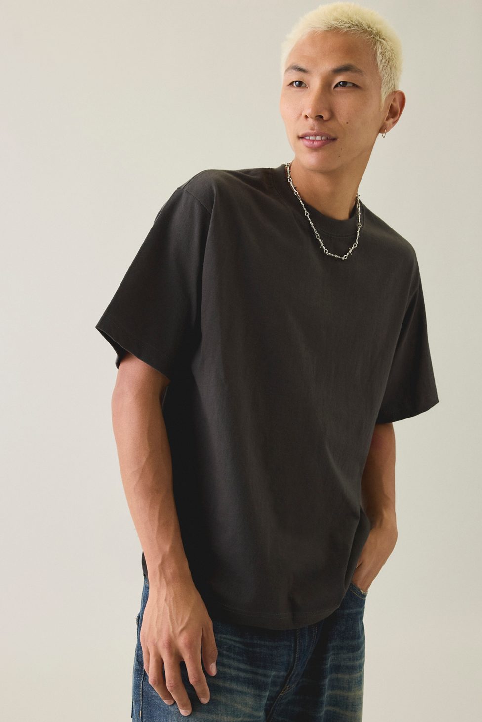 Shaka Wear 7.5oz Heavyweight Cropped Tee - Charcoal