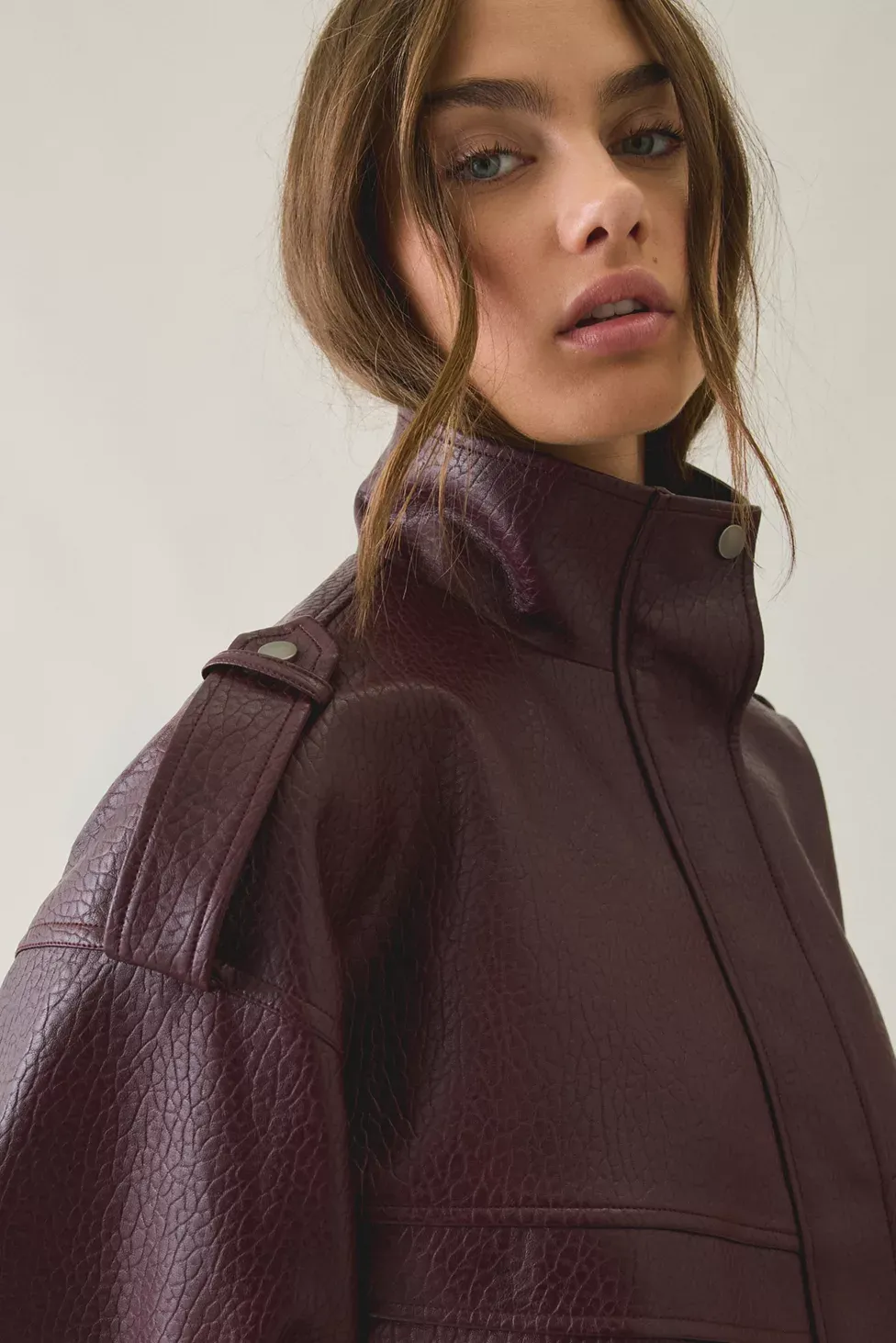 Azalea Wang UO Exclusive Narelle Oversized Faux Leather Bomber Jacket - Maroon Faux Leather