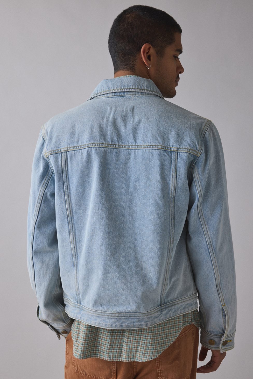 BDG Classic Denim Trucker Jacket - Light Blue