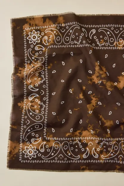 UO Bleach Splatter Paisley Bandana - Brown