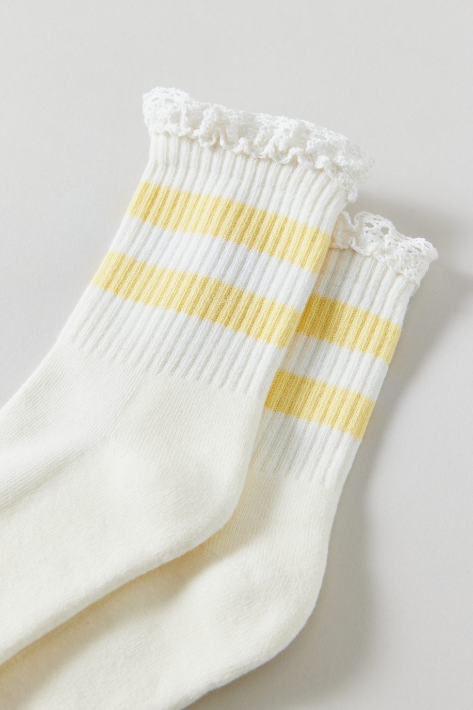 Lace-Trim Striped Athletic Socks - Cream + Yellow Stripes