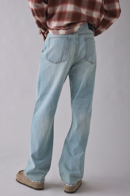 BDG Embroidered Relaxed Straight Fit Jeans - Vintage Denim Light