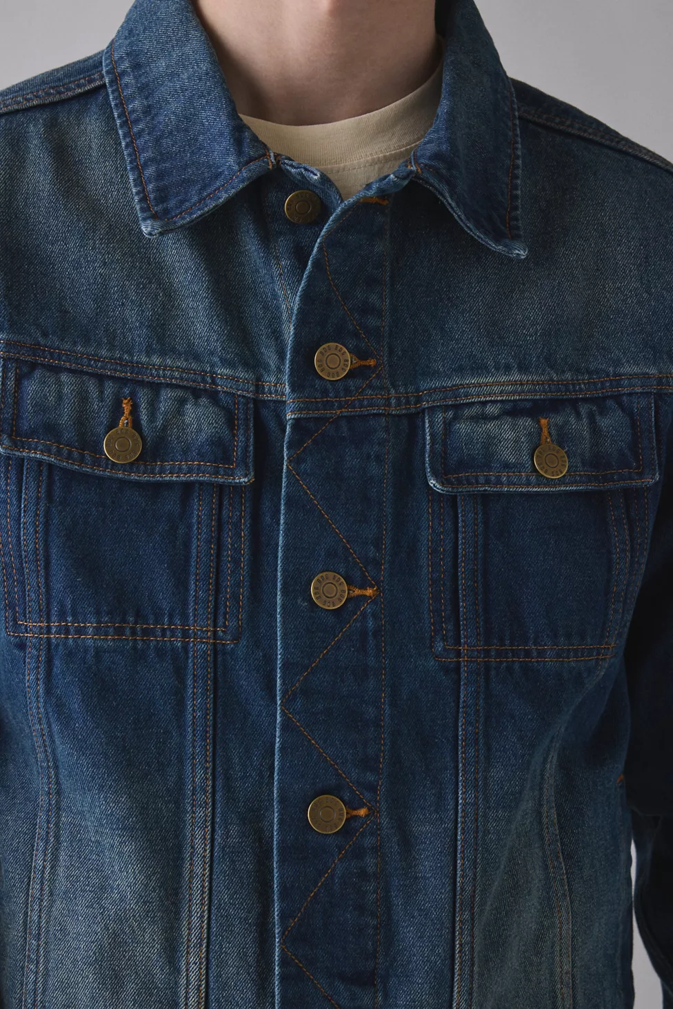 BDG Classic Denim Trucker Jacket - Rinsed Denim