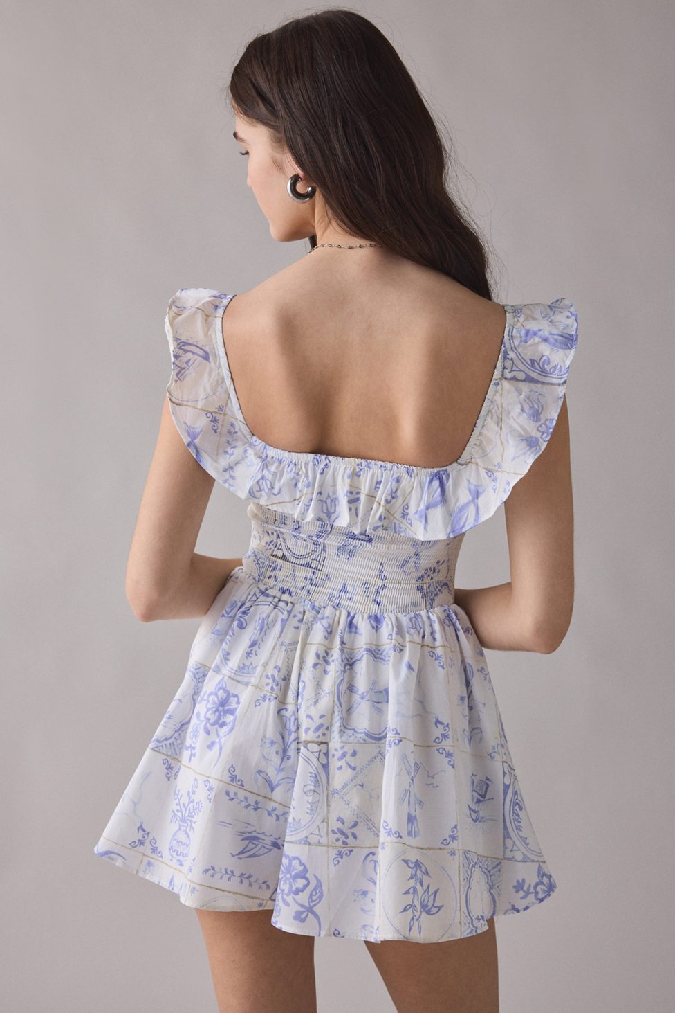 Kimchi Blue Clementine Smocked Ruffle Romper - Blue Multi