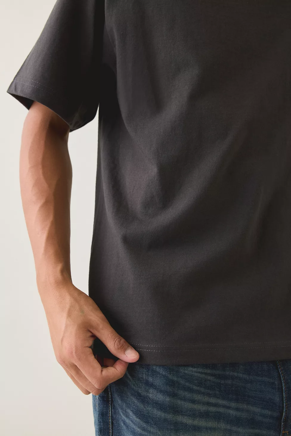 Shaka Wear 7.5oz Heavyweight Cropped Tee - Charcoal