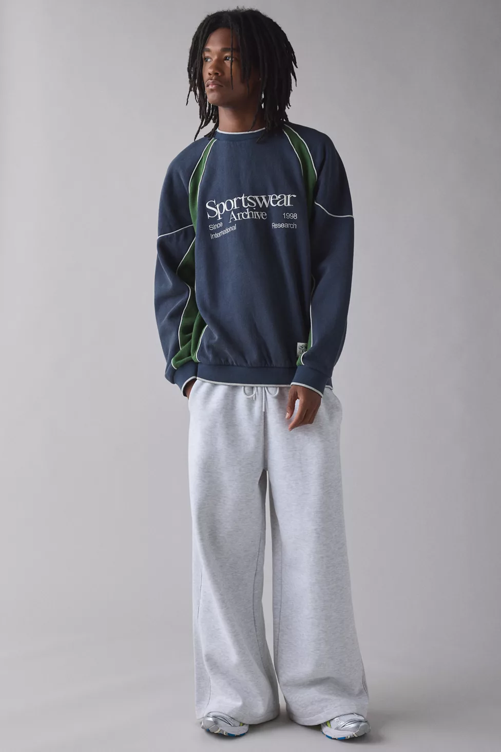 iets frans… Sporty Paneled Crew Neck Sweatshirt - Navy