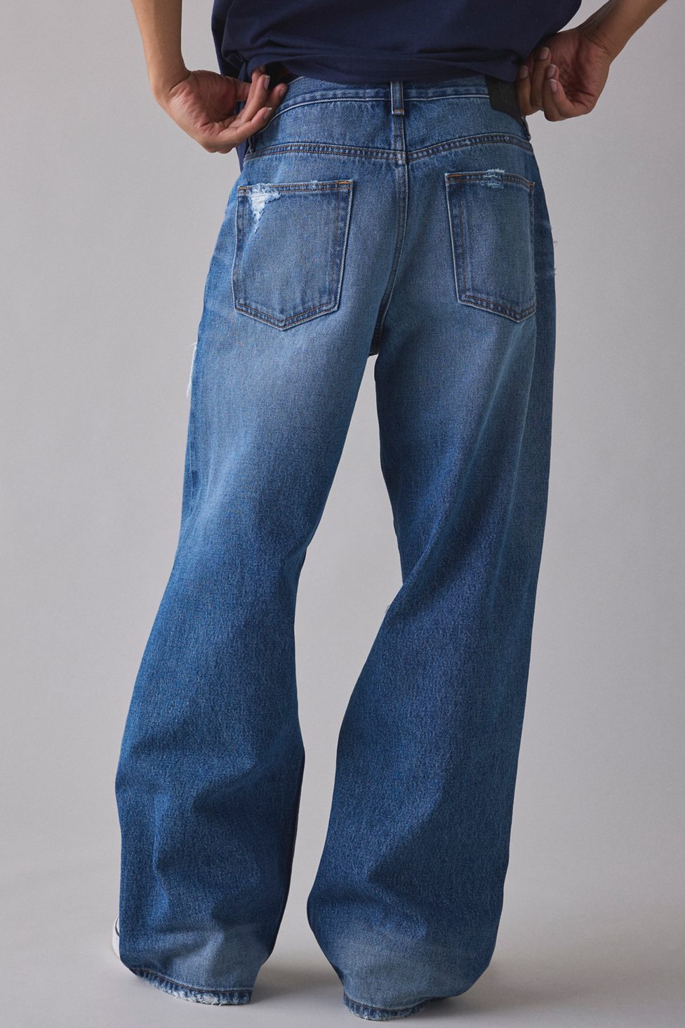 BDG Nitro Destructed Baggy Fit Jeans - Coastal Wash