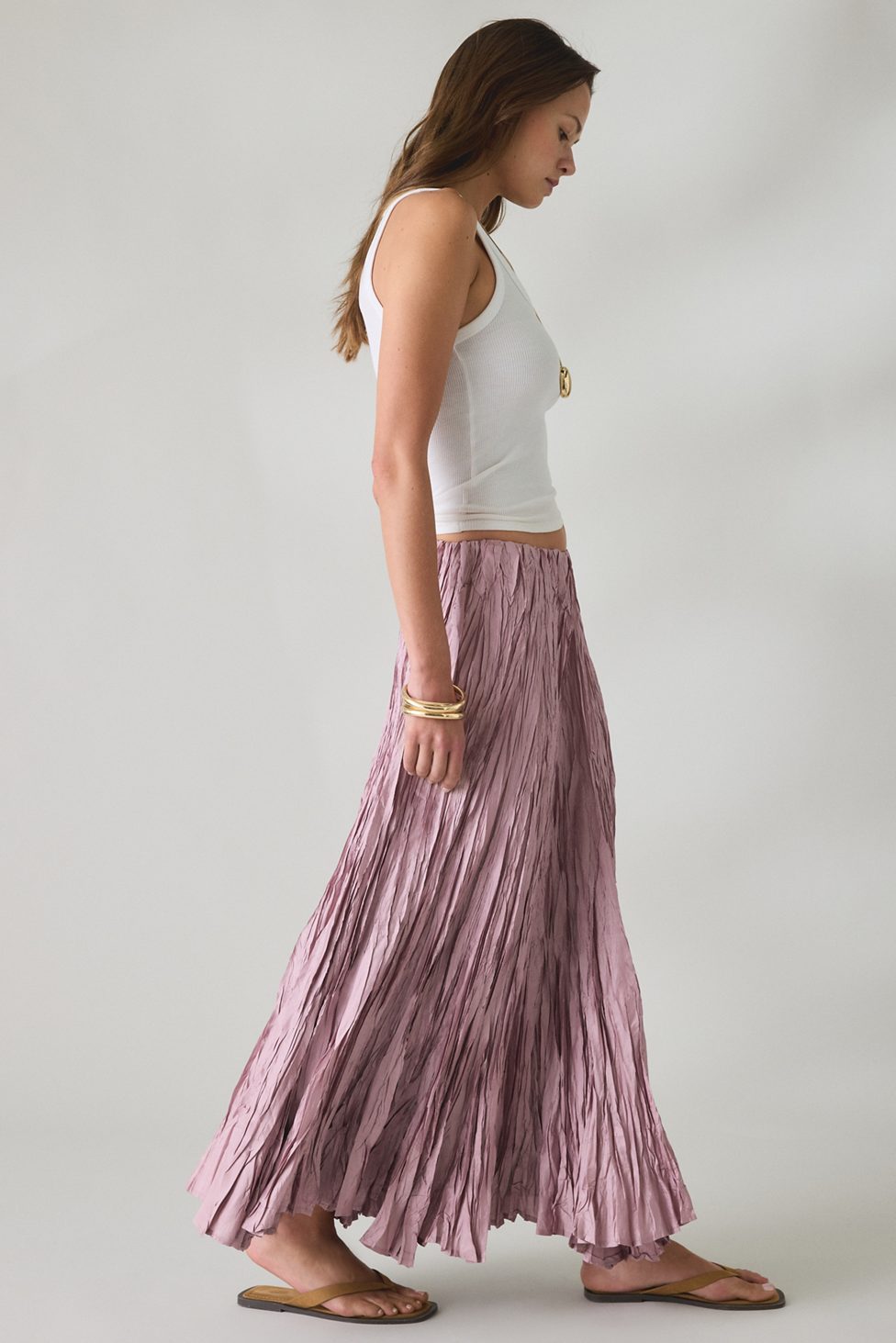 Kimchi Blue Whirlpool Crinkle Low-Rise Maxi Skirt - Pink