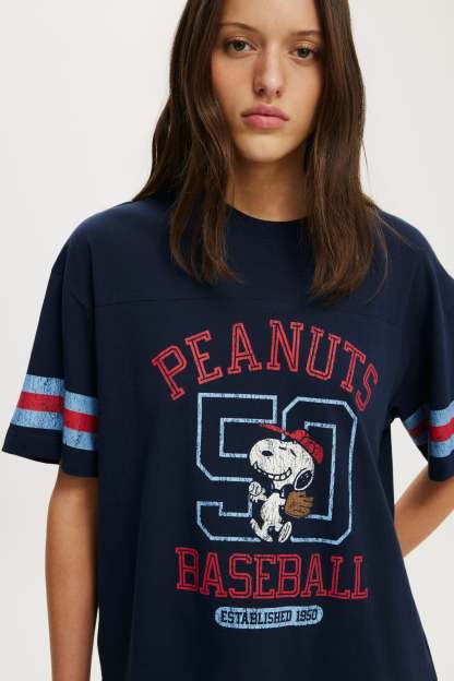 Snoopy Boxy Graphic Tee, LCN PEA SNOOPY BASEBALL / SHADOW NAVY - example image 4