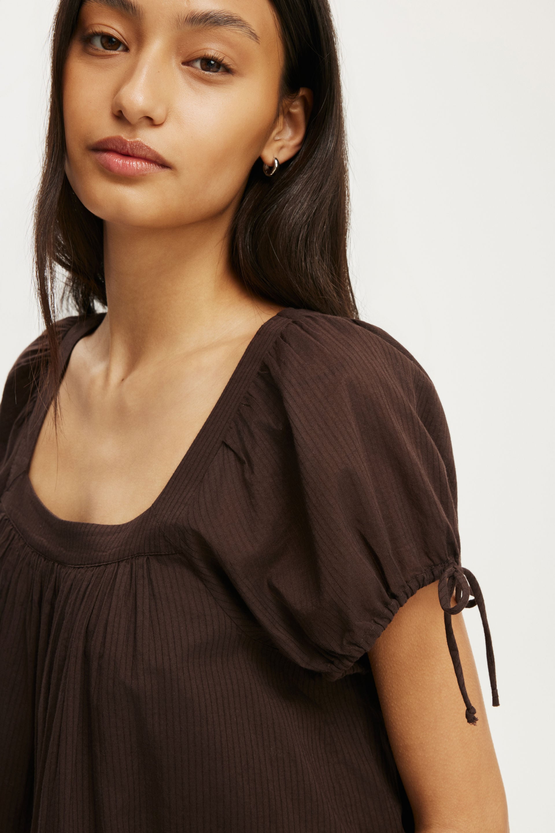 Eliza Babydoll Tunic Top, DARK OAK TEXTURE - example image 4