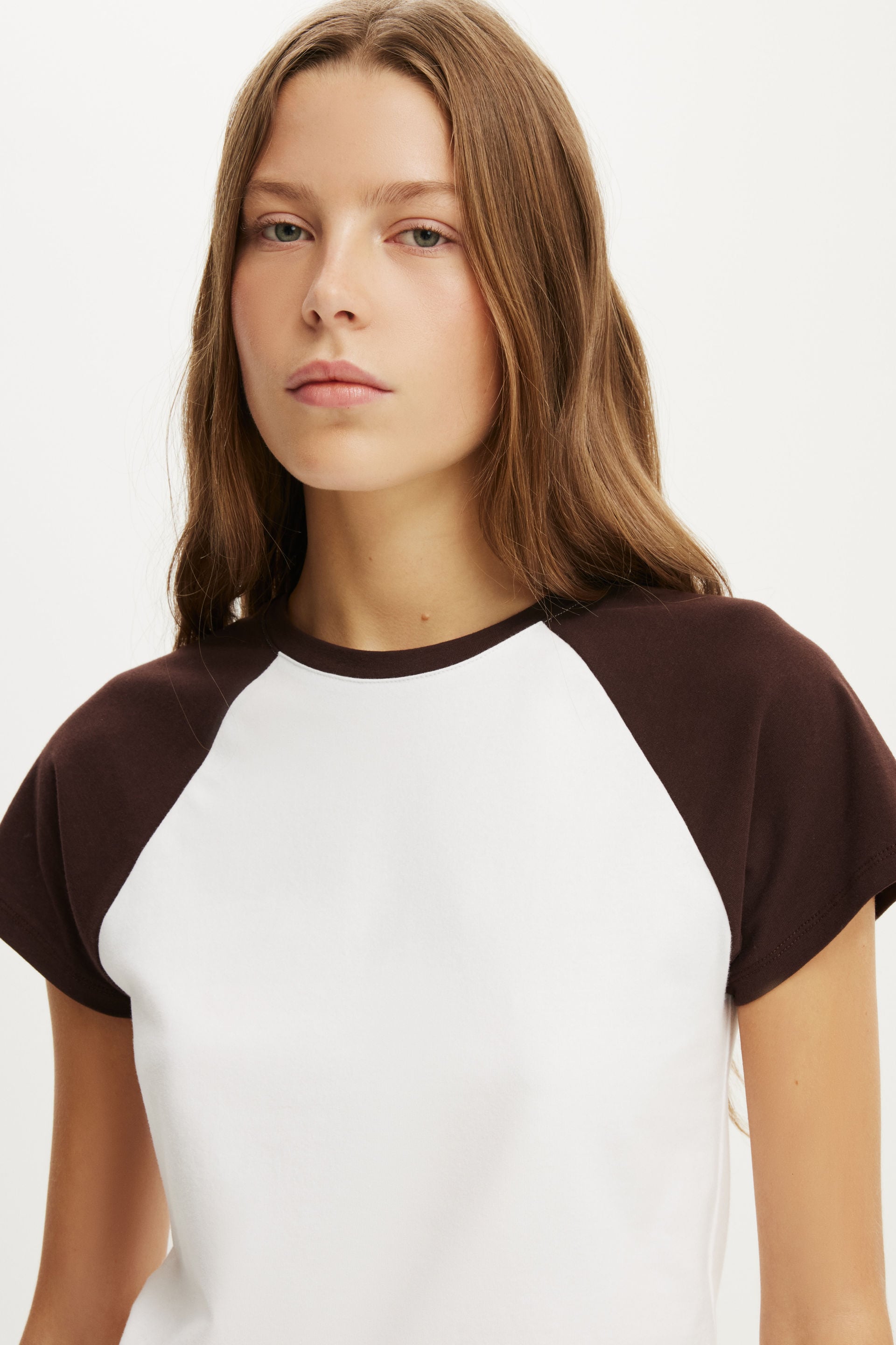 90S Baby Raglan Tee, WHITE/DARK OAK - example image 4