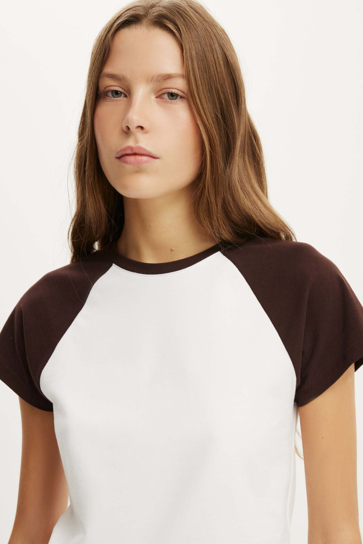90S Baby Raglan Tee, WHITE/DARK OAK - example image 4
