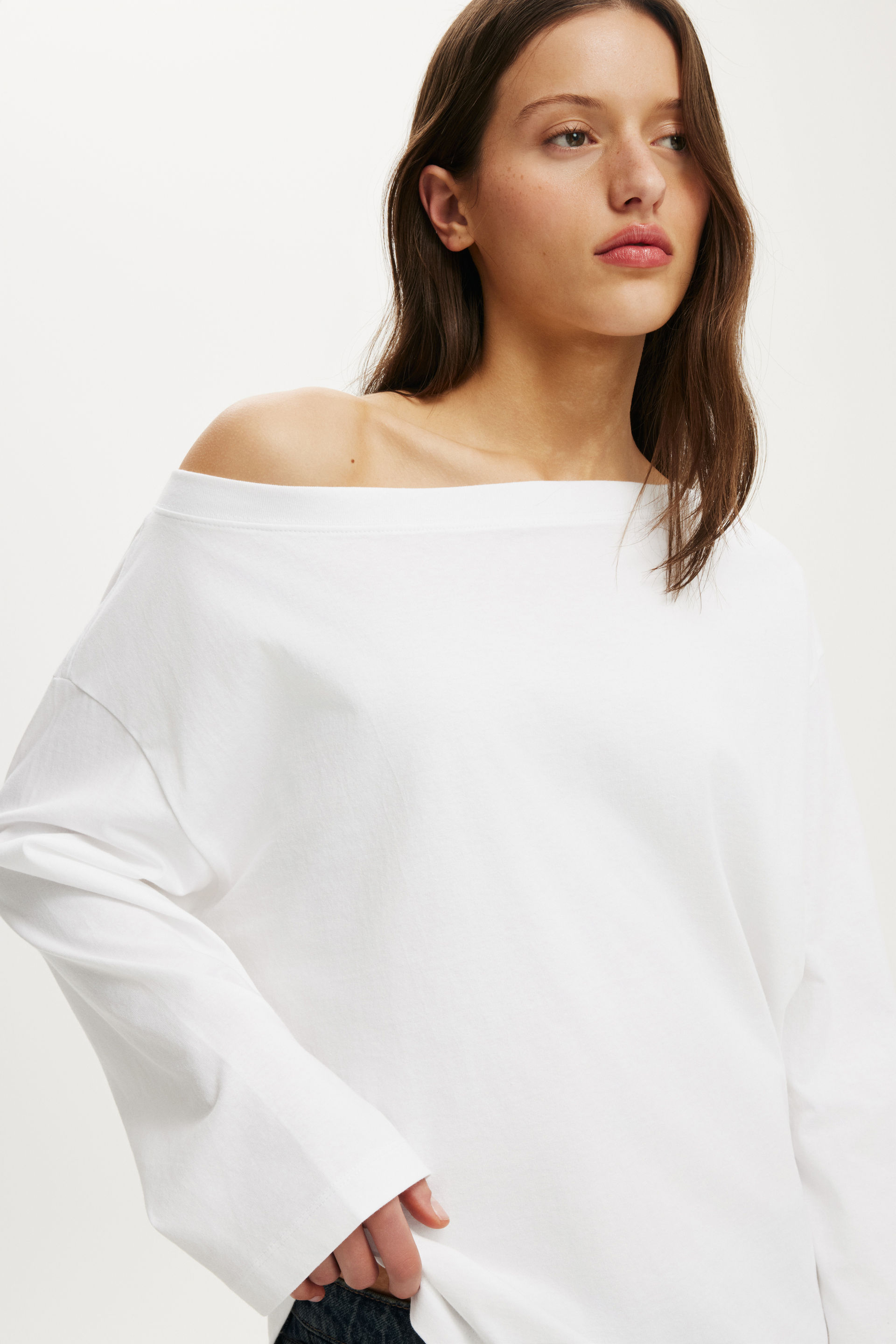 Boxy Off Shoulder Long Sleeve, WHITE - example image 4