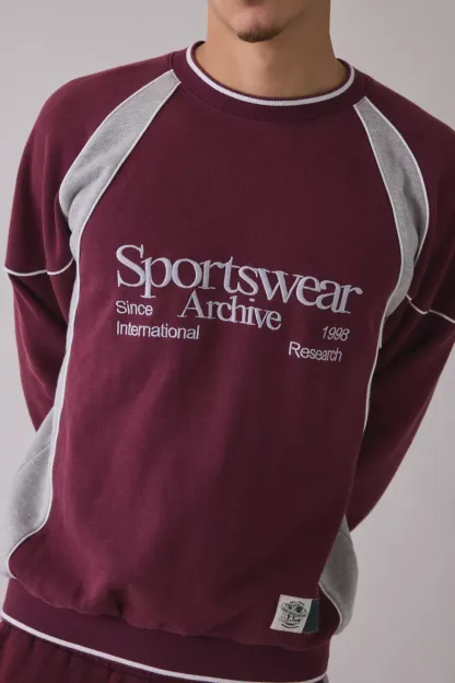 iets frans… Sporty Paneled Crew Neck Sweatshirt - Maroon