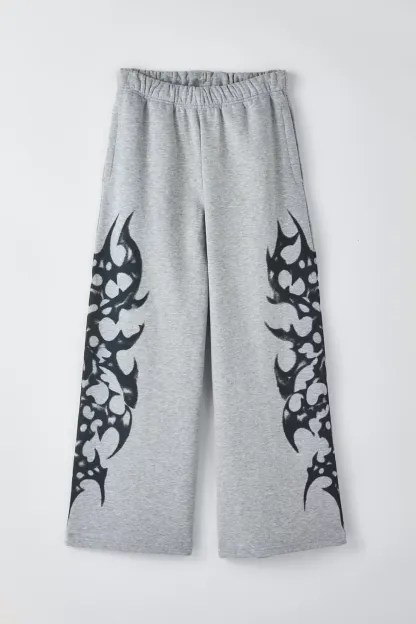 UO Cyber Graphic Baggy Sweatpants - Grey