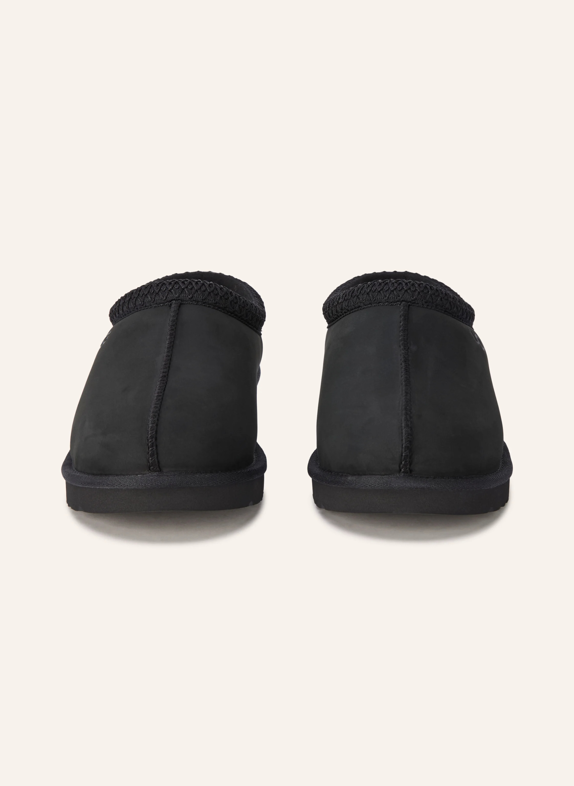 UGG Pantoletten TASMAN II – SCHWARZ