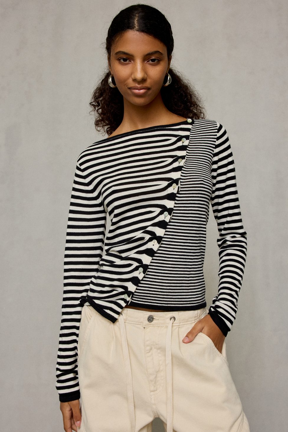 BDG Sutton Slanted Asymmetric Button Cardigan - Ivory Combo