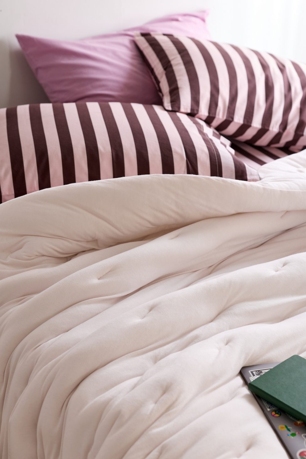 Soft Tee Jersey Pintuck Comforter - Pink