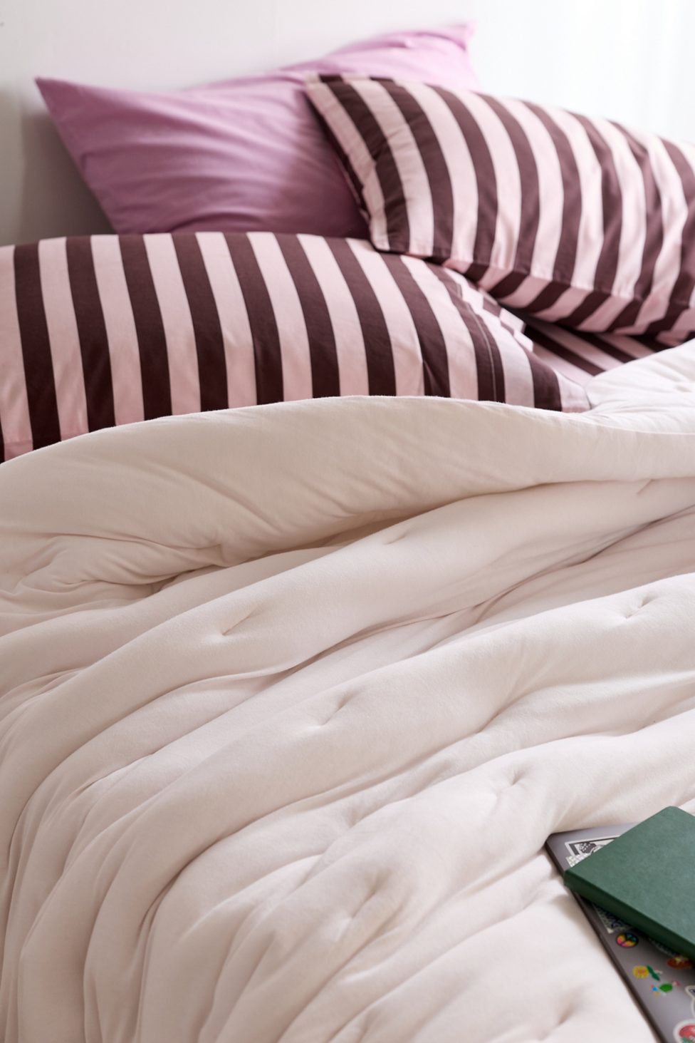 Soft Tee Jersey Pintuck Comforter - Pink