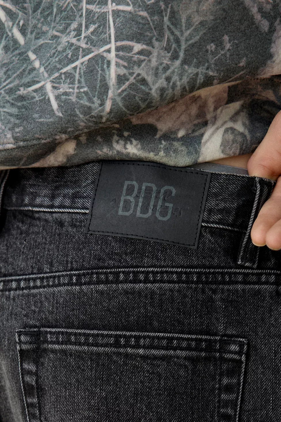 BDG Relaxed Straight Premium Selvedge Jeans - Black