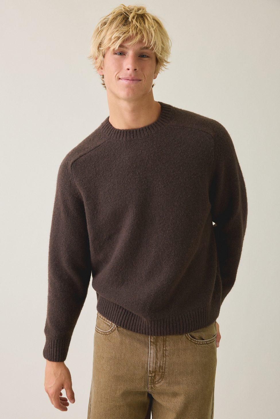 UO Core Crew Ultra-Soft Yarn Crew Neck Sweater - Brown