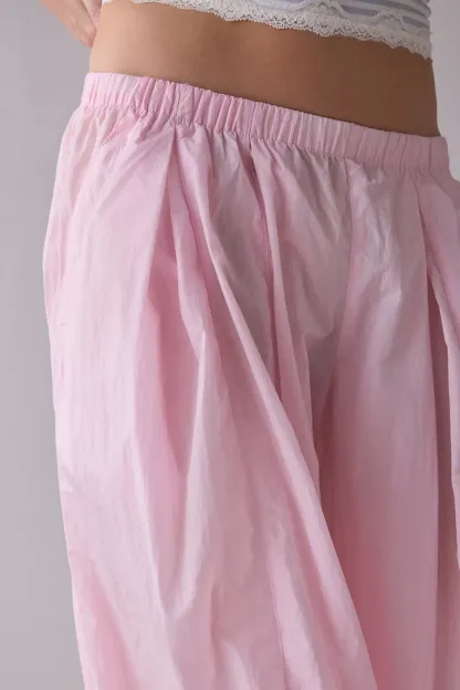 BDG Cloud Low-Rise Baggy Balloon Pants - Pink