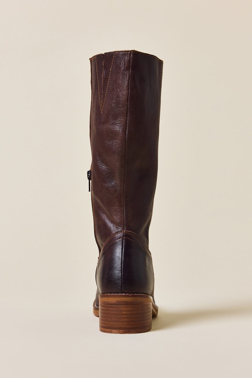 UO Leather Pull-On Boots - Dark Brown