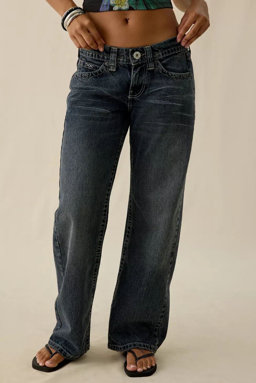 BDG Kayla Wash Effect Low-Rise Jeans - Blue Black Blasted