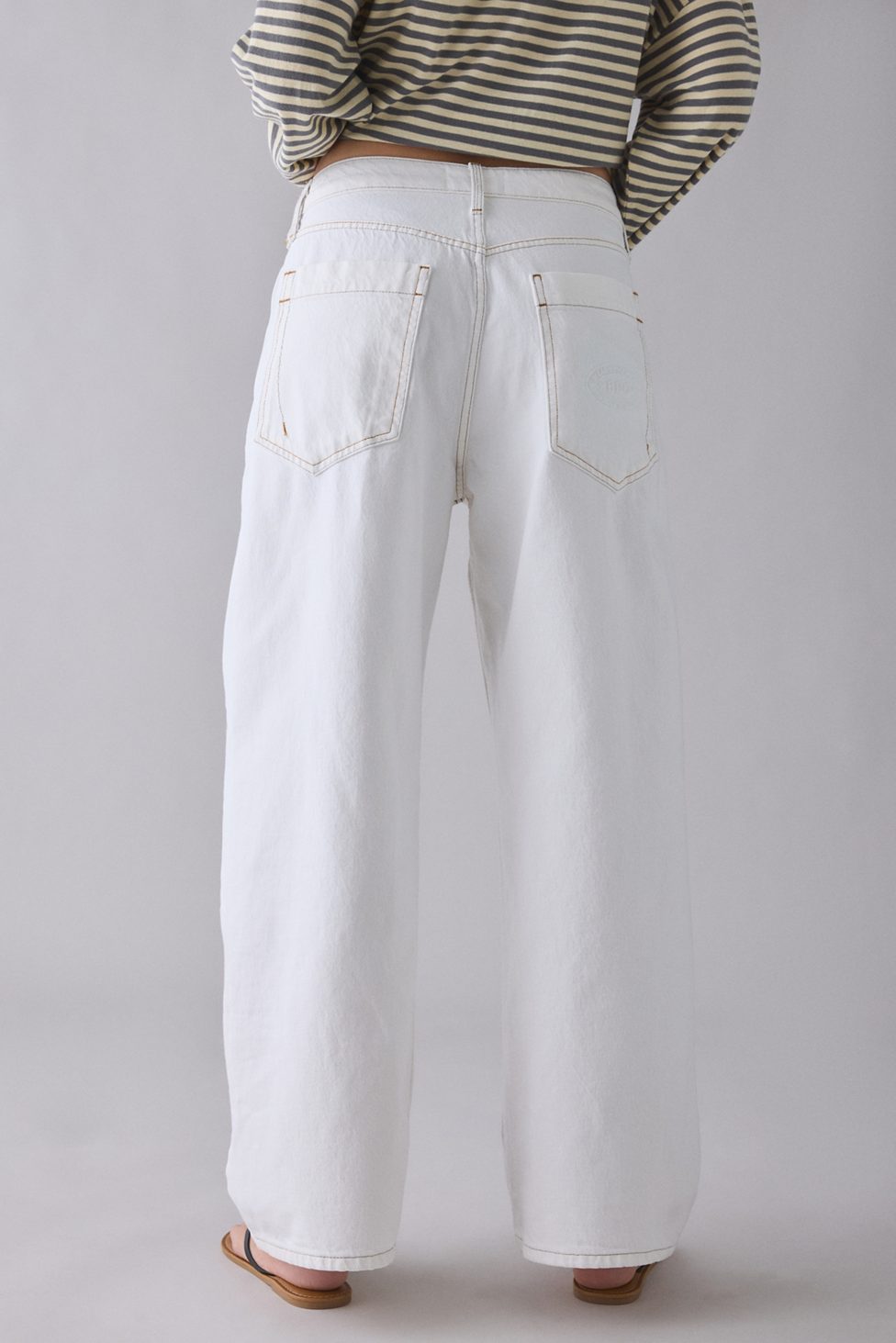 BDG Jaya Baggy Boyfriend Jeans - Off White
