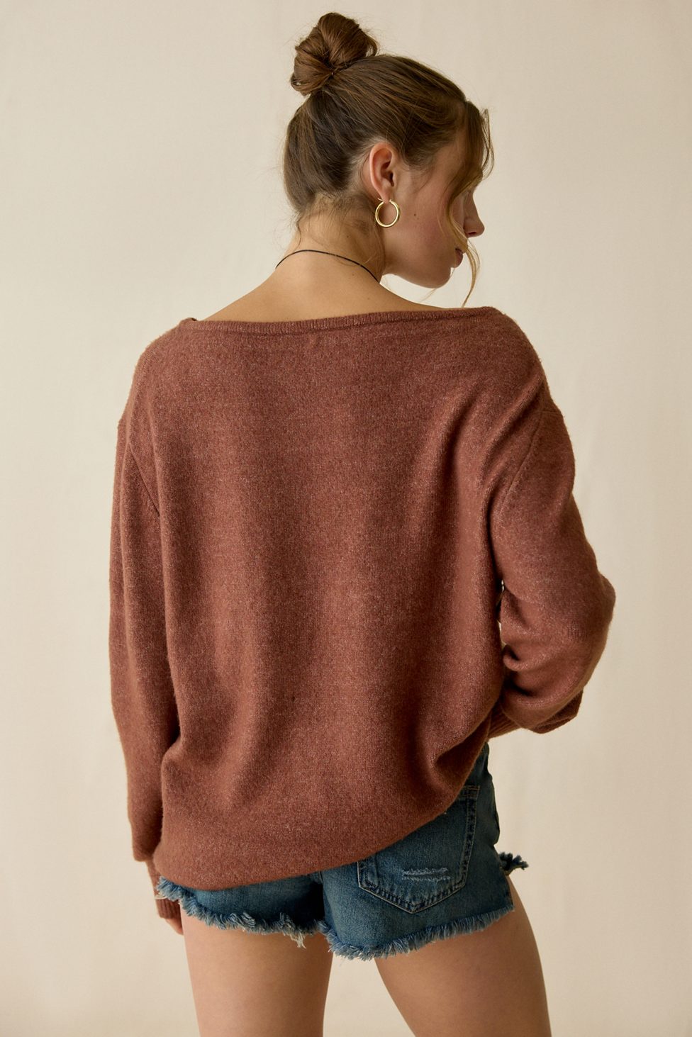 UO Nola Oversized Off-The-Shoulder Sweater - Dark Brown