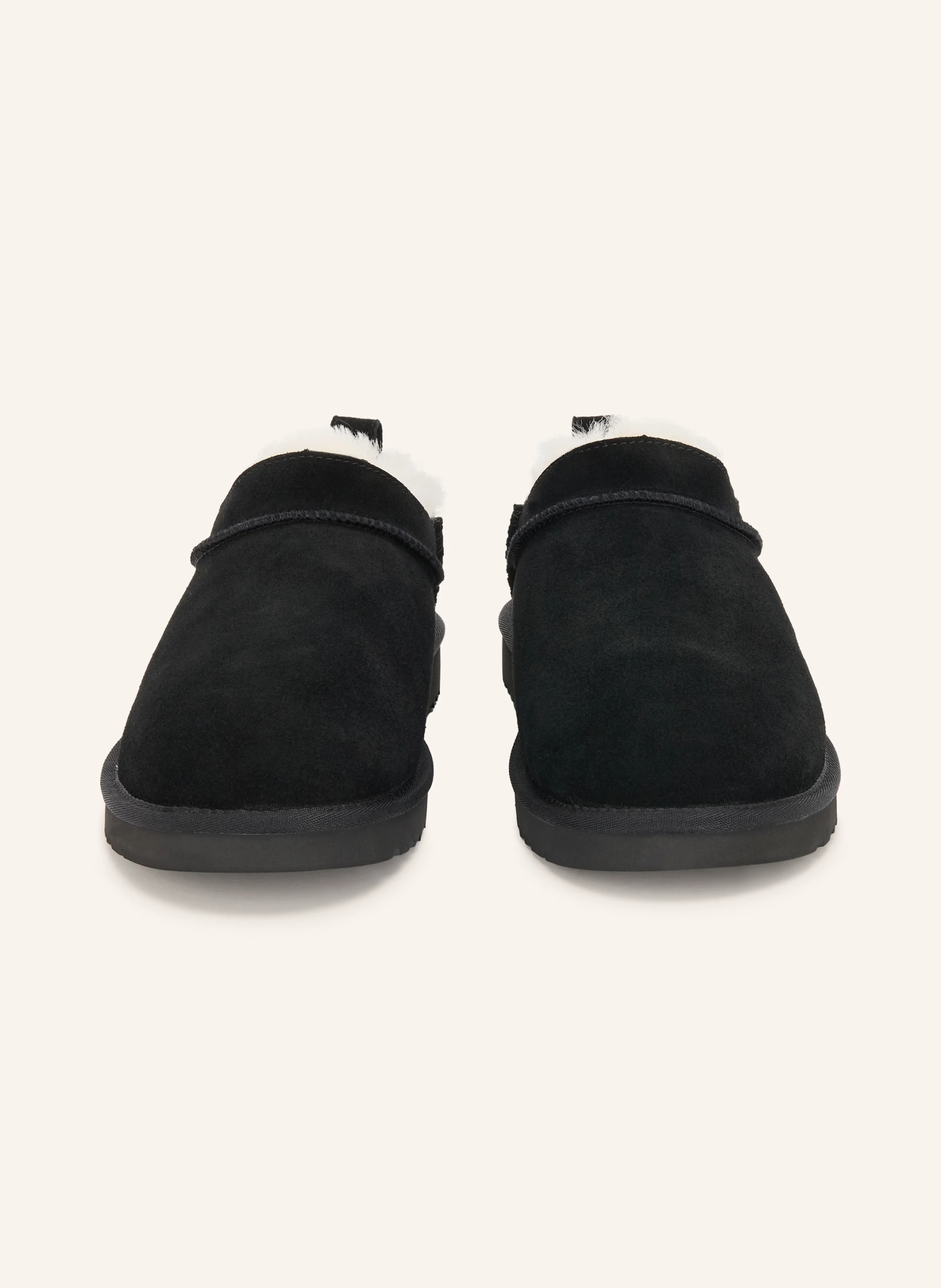 UGG Hausschuhe – SCHWARZ