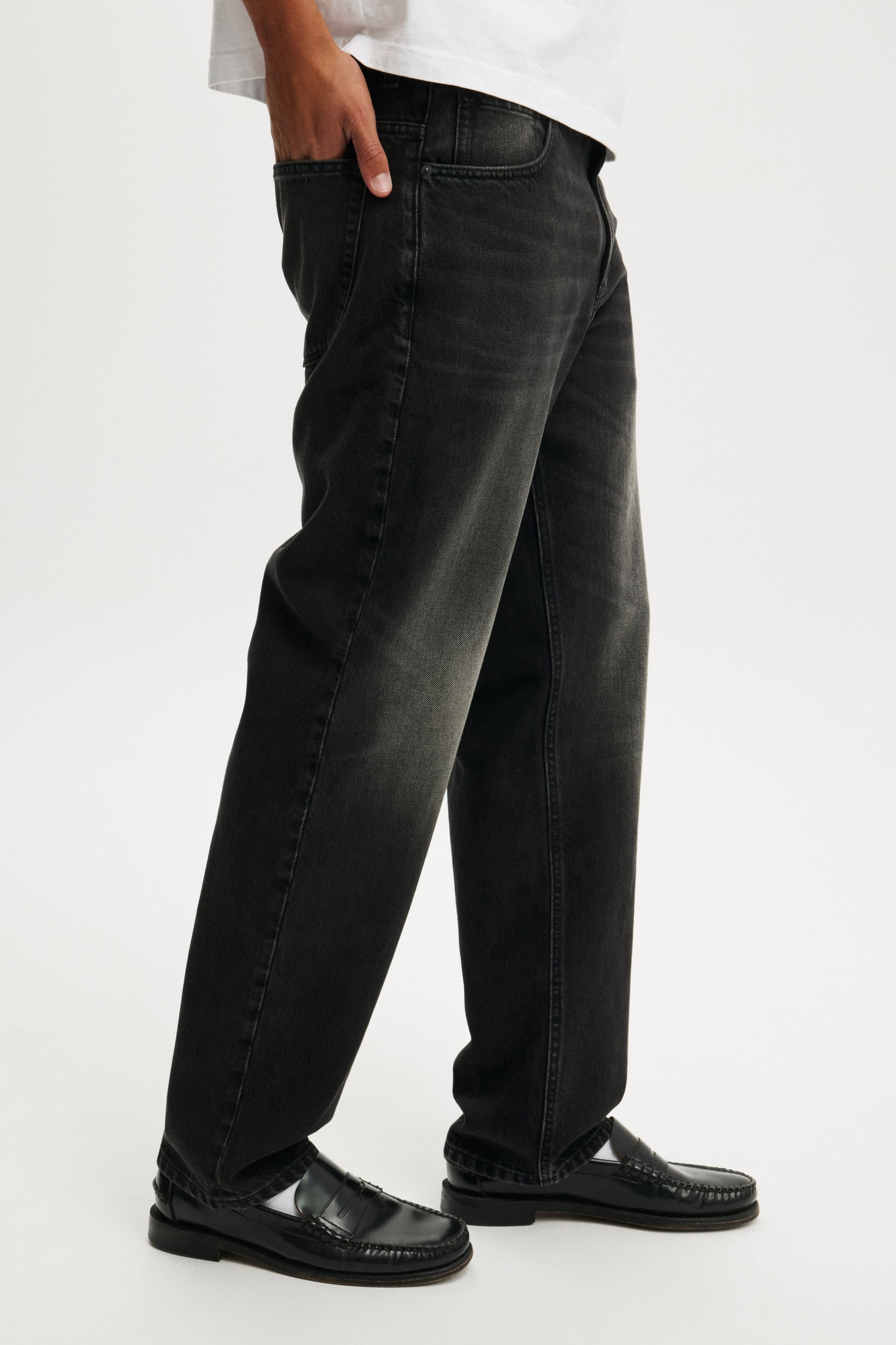 Baggy Jean, REVOLVE BLACK - example image 6