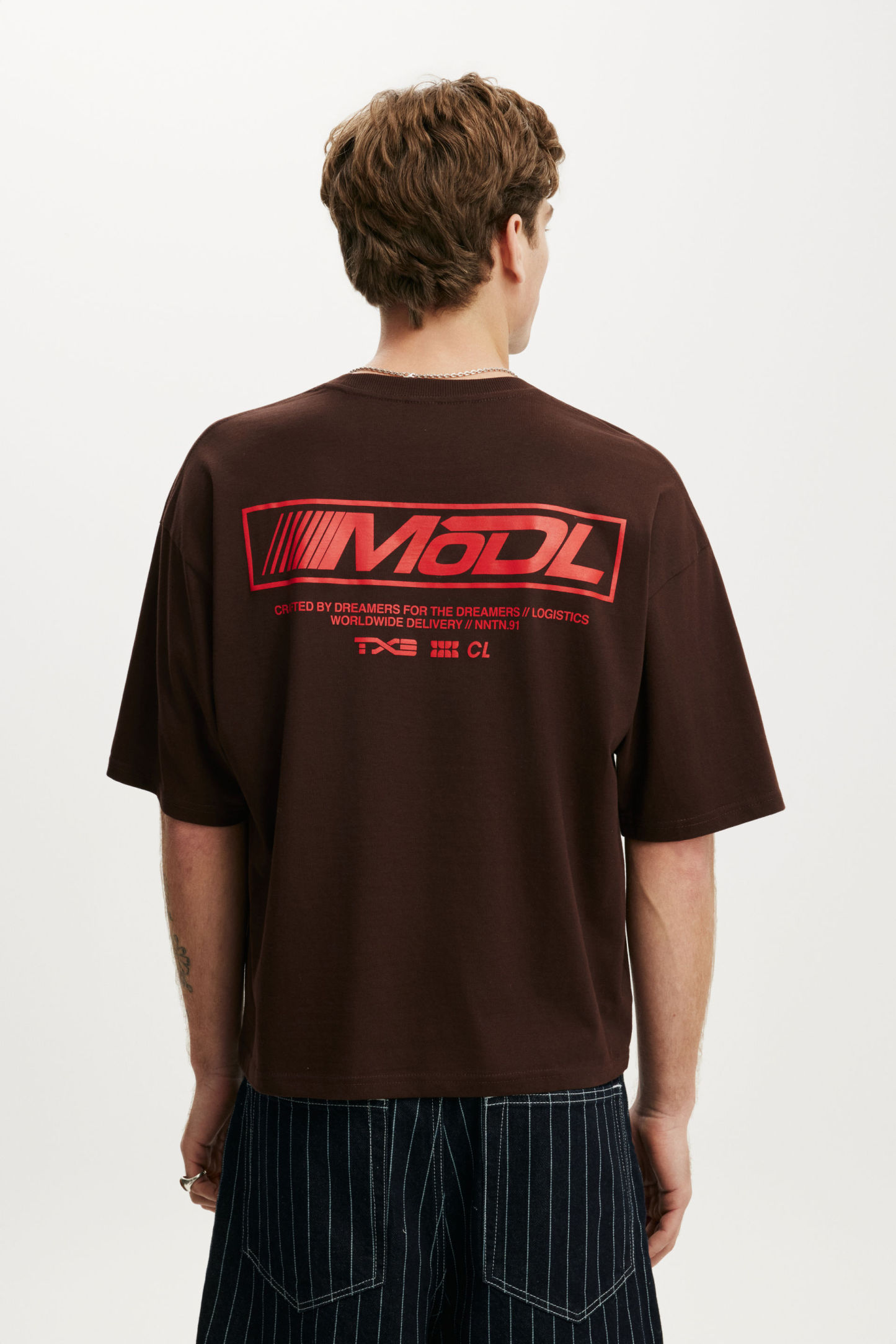 Cropped Fit Graphic T-Shirt, DARK OAK / GLOBAL RED - example image 2