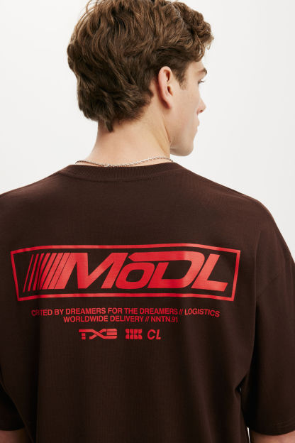 Cropped Fit Graphic T-Shirt, DARK OAK / GLOBAL RED - example image 4
