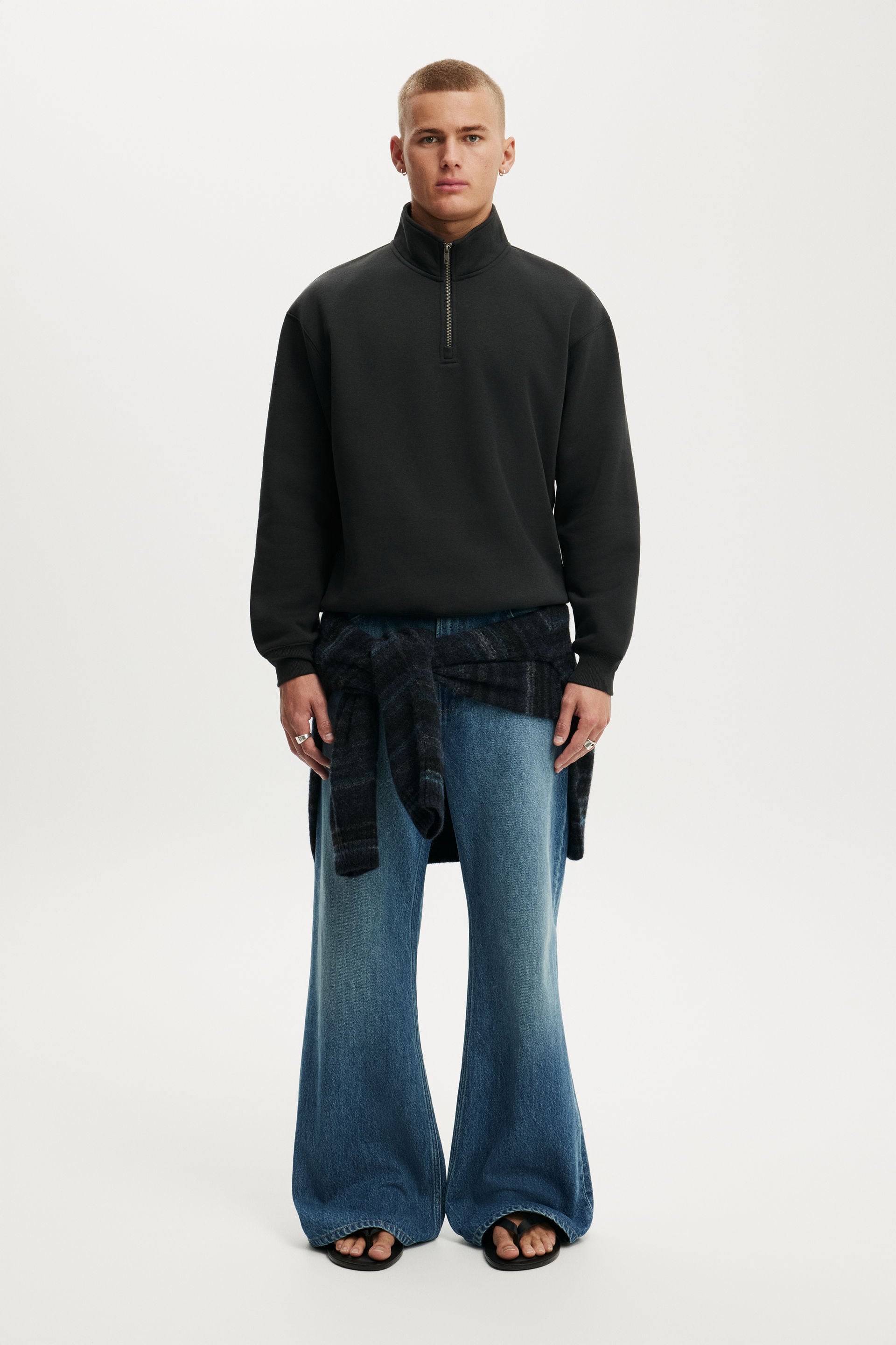 1/4 Zip Fleece, WASHED BLACK - example image 4