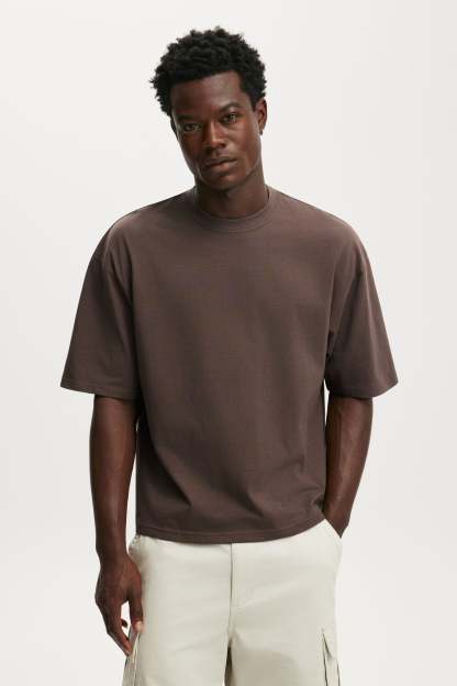Cropped Fit T-Shirt, WASHED CHOCOLATE - example image 1