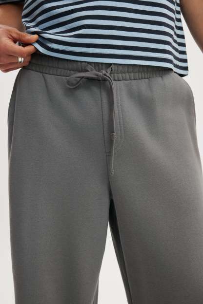 Super Baggy Track Pant, SLATE STONE - example image 3